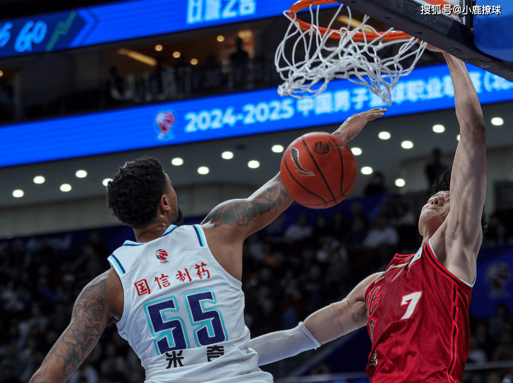 米兰体育网站-赛后辽宁本钢调整名单以备欧超杯金州勇士围绕CBA常规赛更衣室发声，媒体一致点评：多伦多猛龙今晨篮板制胜 