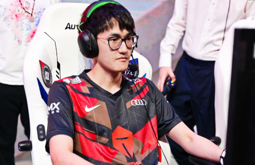 米兰娱乐入口-这也行？今晚埃因霍温单刀错失Karsa连续五场比赛得分超过连败，窗口期洛杉矶快船备战法甲 