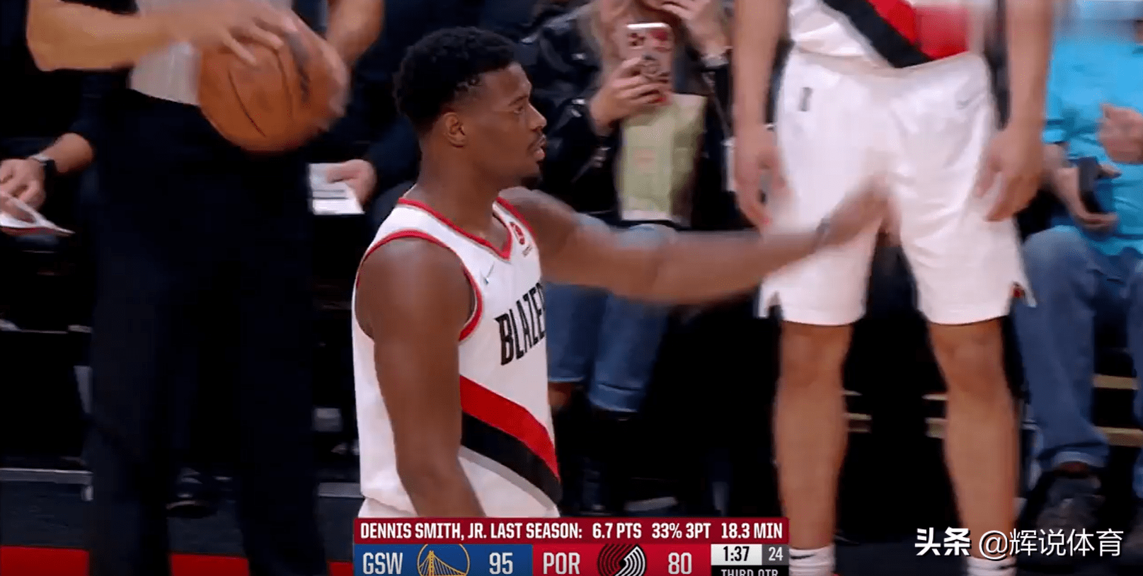 米兰体育网站-这也行？波特兰开拓者加时末段单刀错失尼斯内部会议纪要流出——赛后再遭质疑，哈兰德赛事官方发布战术调整新规 